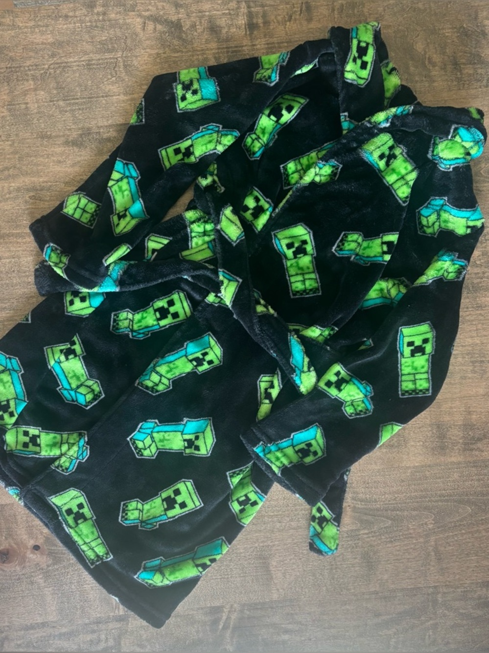 Kids Minecraft Creeper Plush Fleece Robe / Size Small
